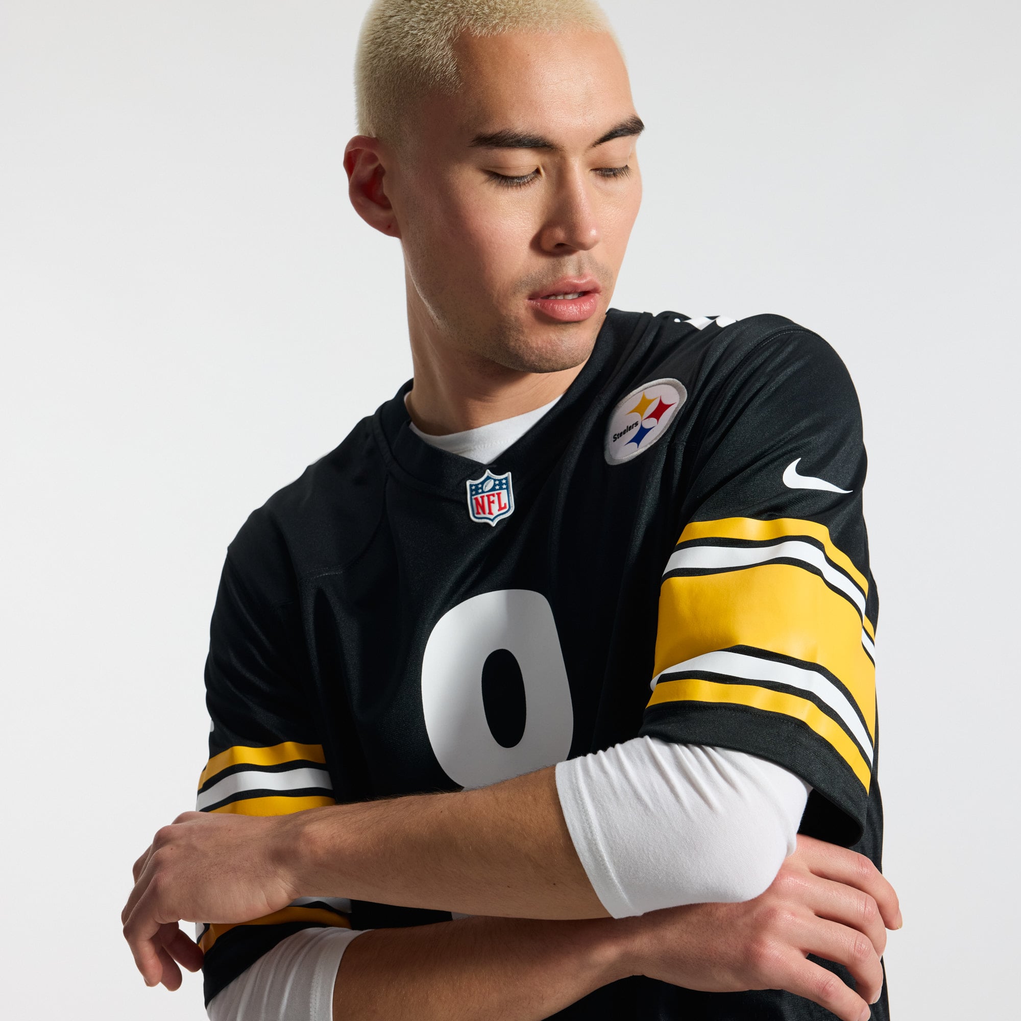 Aaron Rodgers Pittsburgh Steelers Alternate 1933 Throwback Game Jersey - Black - Image 12