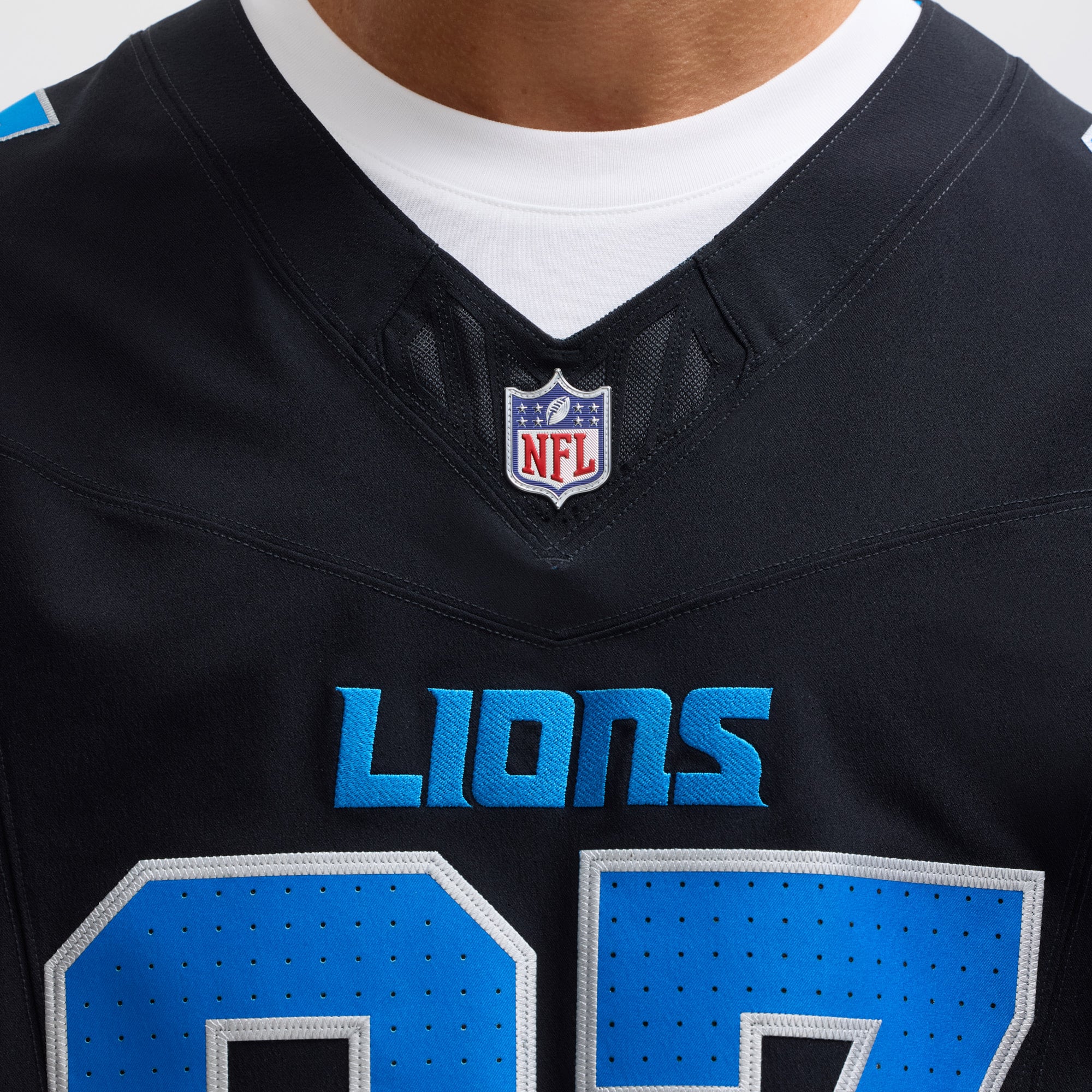 Aidan Hutchinson Detroit Lions Alternate Vapor F.U.S.E. Elite Jersey - Black - Image 8