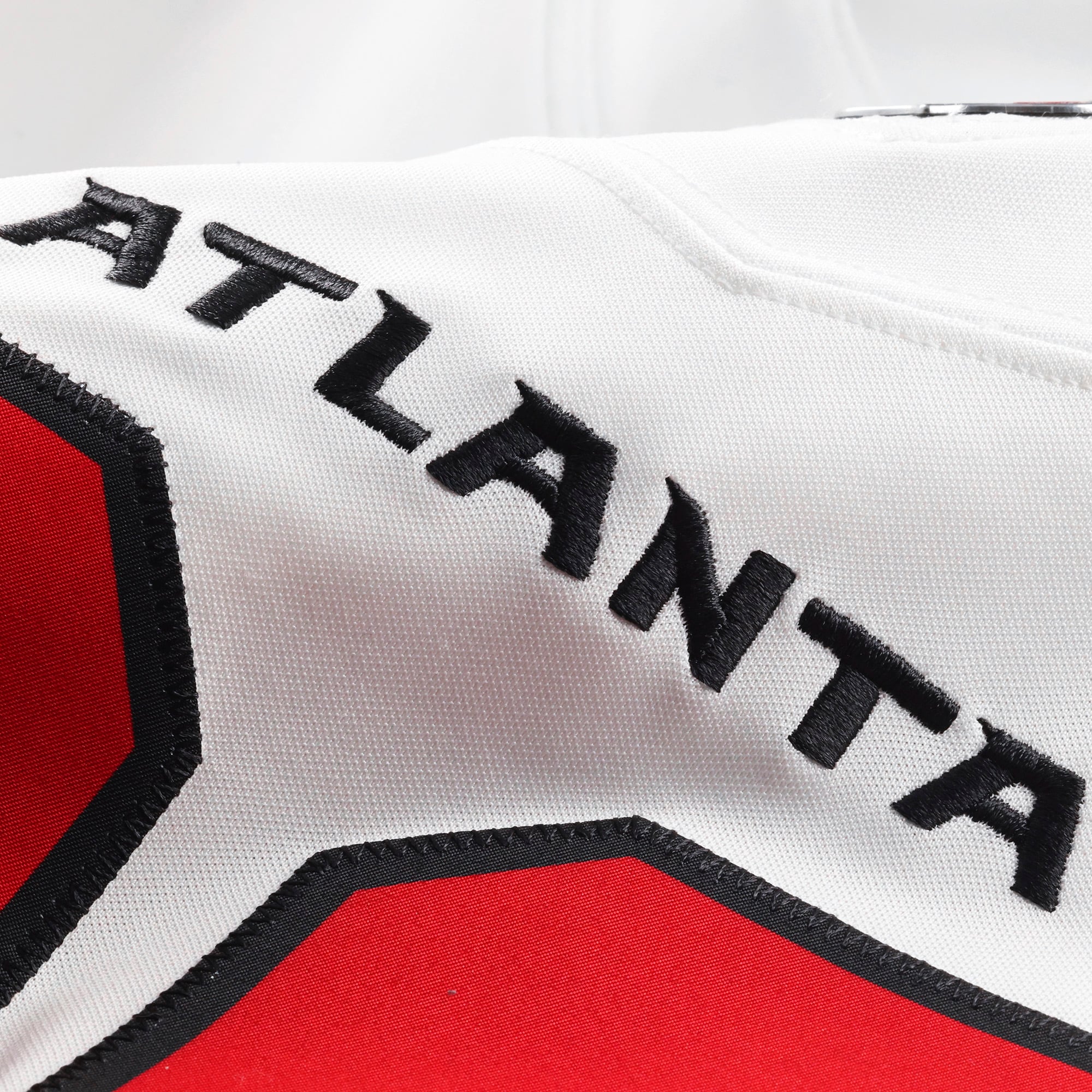 Bijan Robinson Atlanta Falcons Vapor F.U.S.E. Stitched Limited Jersey - White - Image 6