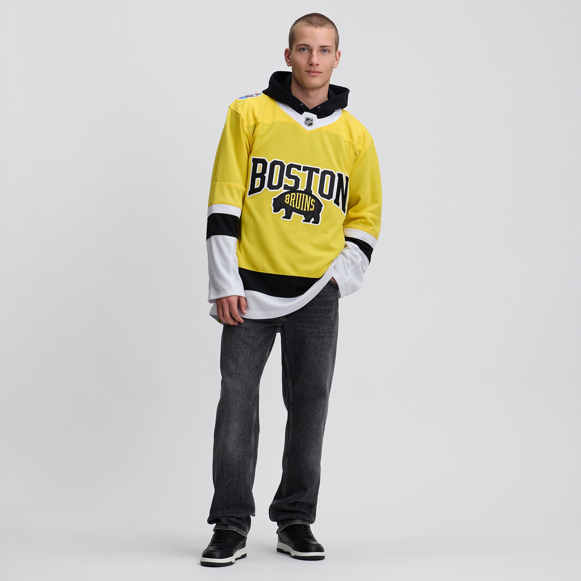 Boston Bruins 2026 Stadium Series Premium Jersey - Gold - Image 7