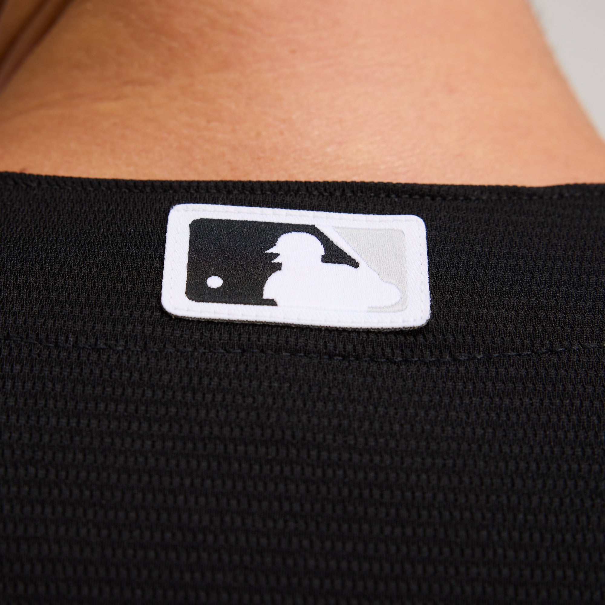 Chicago White Sox Alternate Team Jersey - Black - Image 10