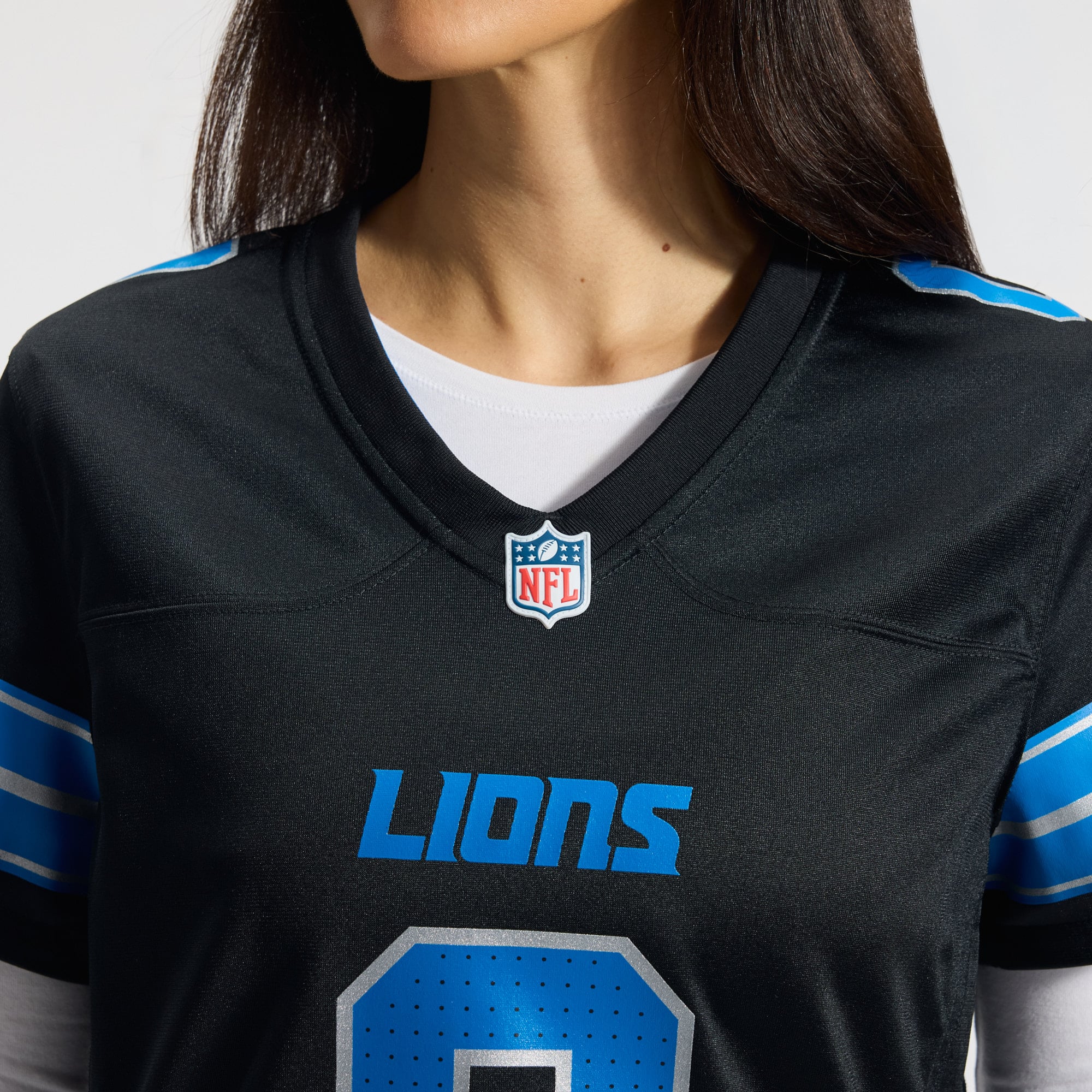 Jahmyr Gibbs Detroit Lions Women's 2nd Alternate Game Player Jersey - Black - Image 10