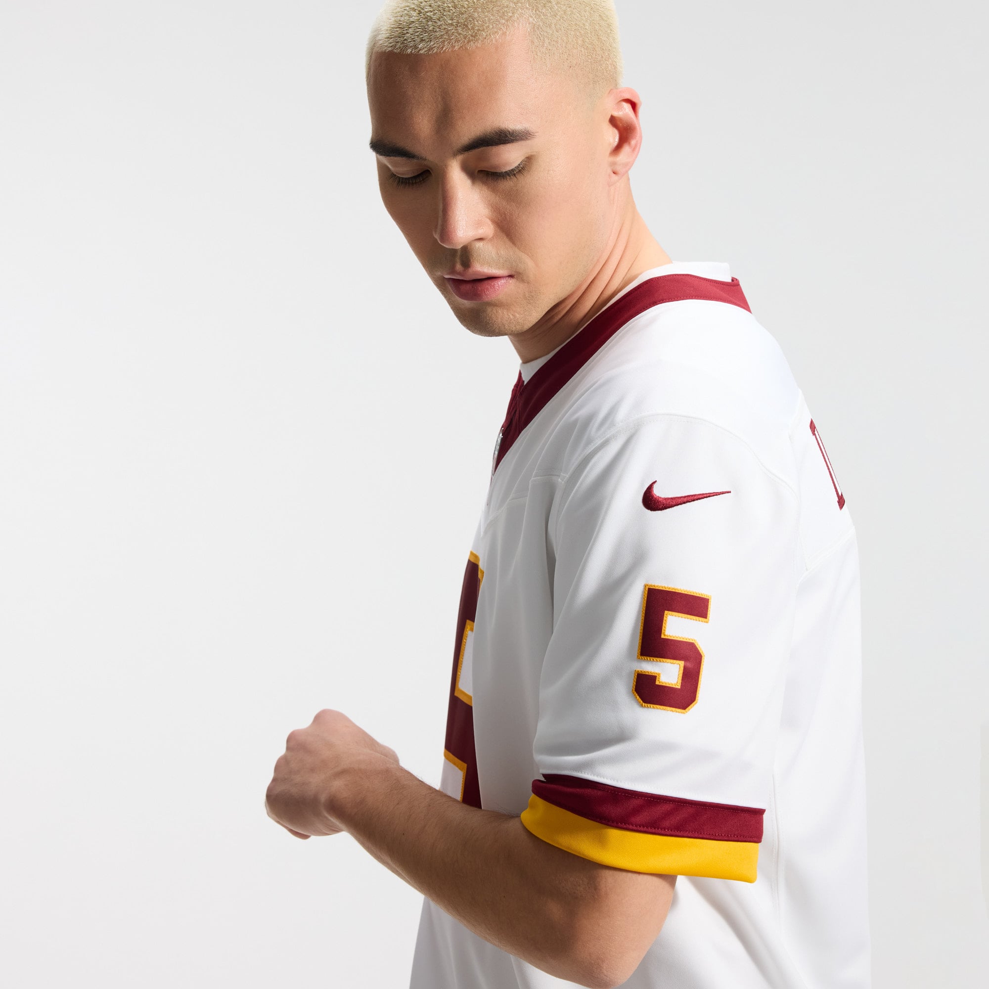 Jayden Daniels Washington Commanders Team Vapor F.U.S.E. Stitched Limited Jersey - White - Image 10