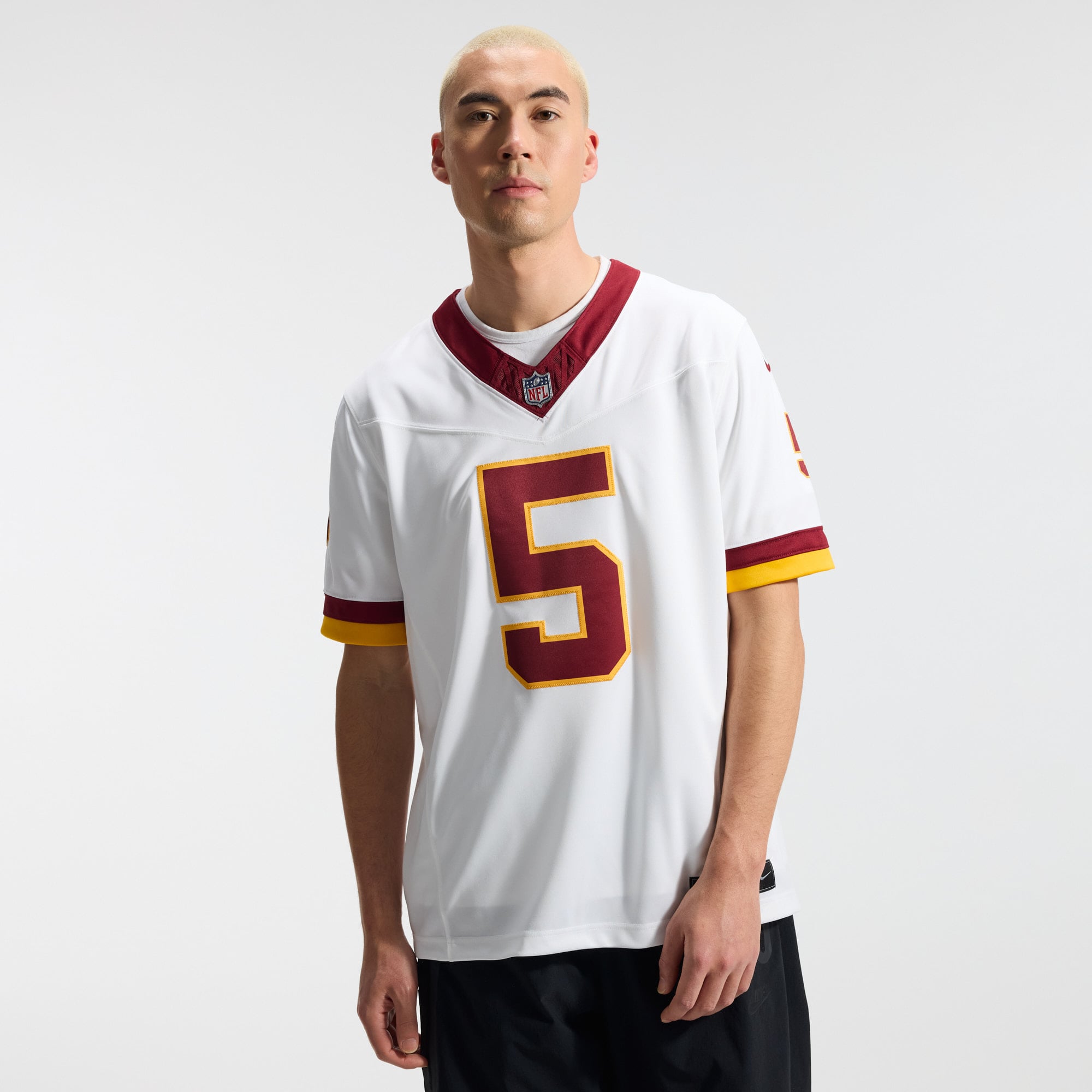 Jayden Daniels Washington Commanders Vapor F.U.S.E. Stitched Limited Jersey - White - Image 4
