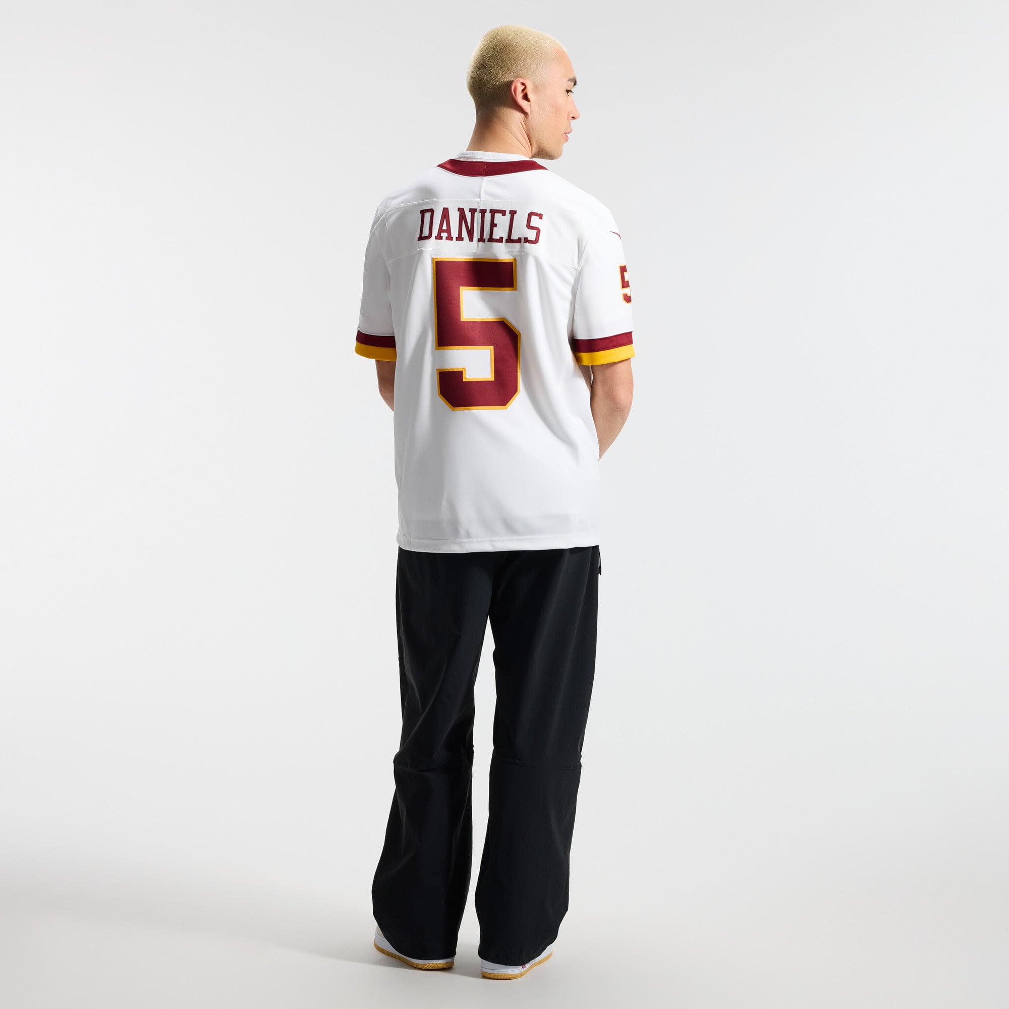Jayden Daniels Washington Commanders Vapor F.U.S.E. Stitched Limited Jersey - White - Image 7