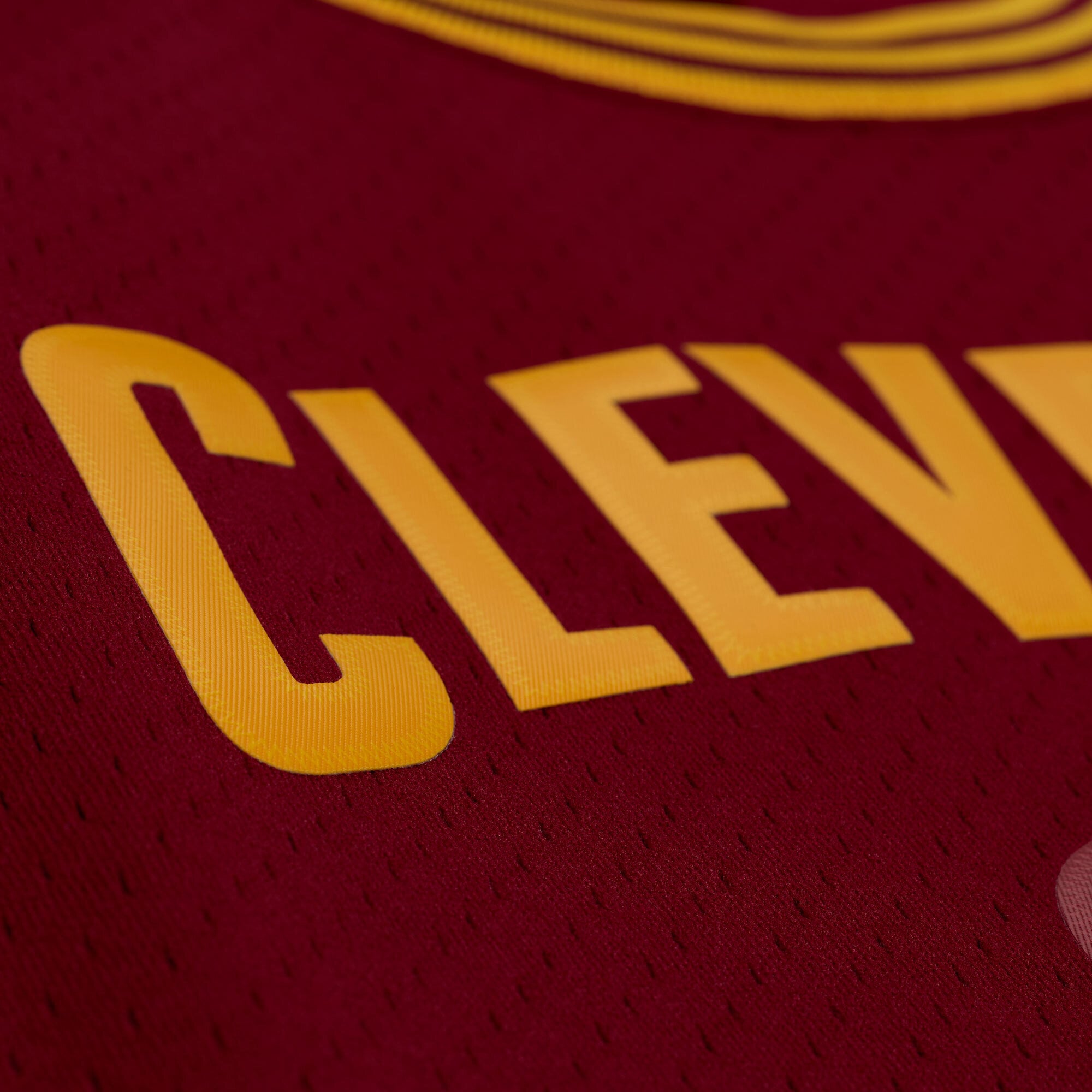 LeBron James Cleveland Cavaliers 2015-16 Swingman Jersey - Wine - Image 4
