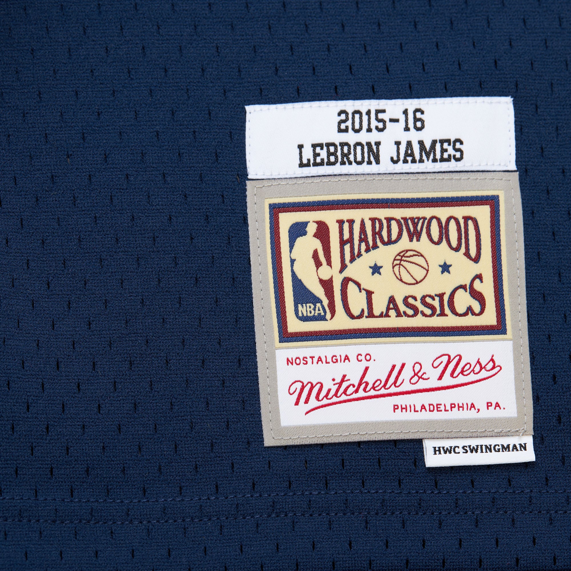 LeBron James Cleveland Cavaliers Big & Tall Hardwood Classics 2008-09 Swingman Jersey - Navy - Image 6