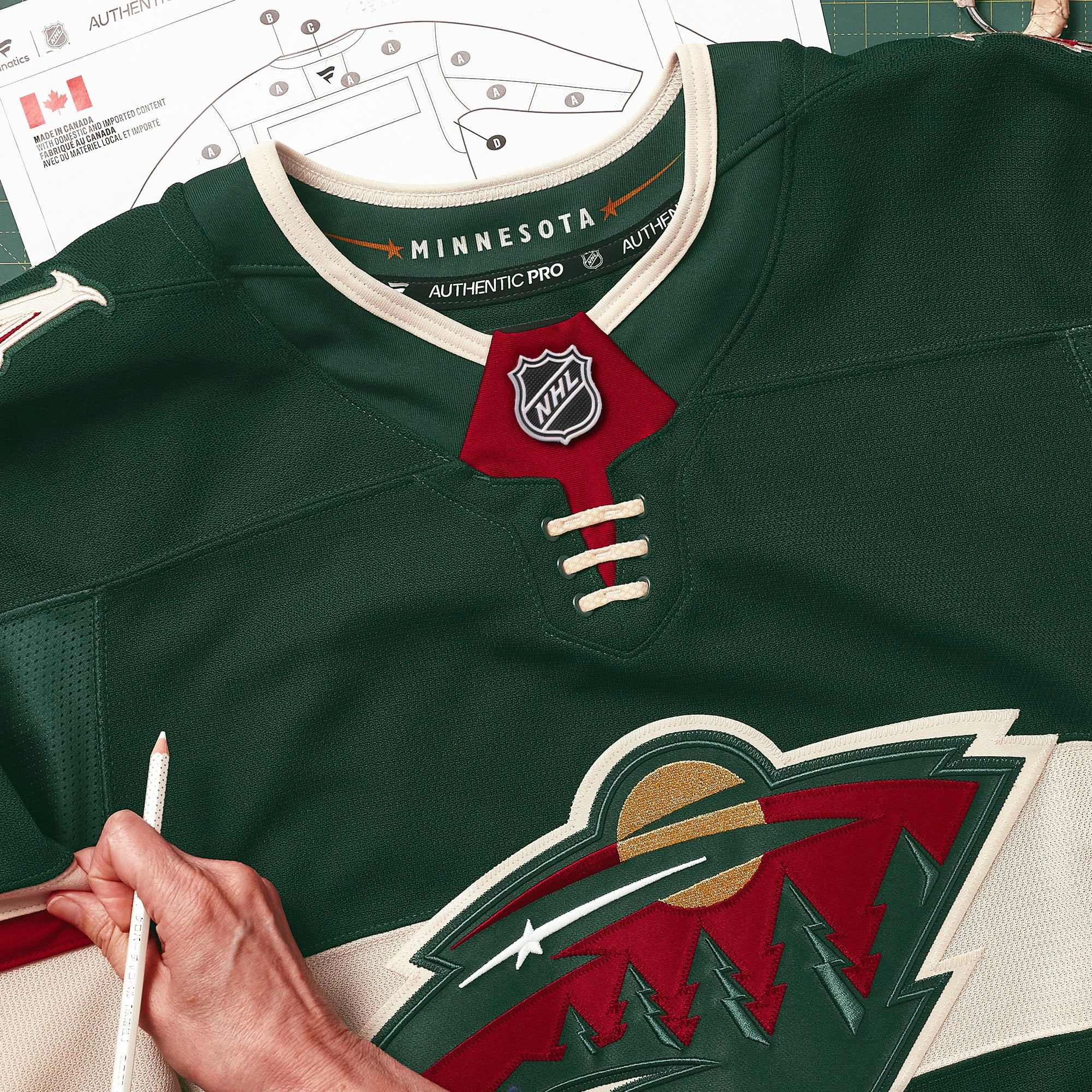 Minnesota Wild Home Pro Custom Jersey - Green - Image 7