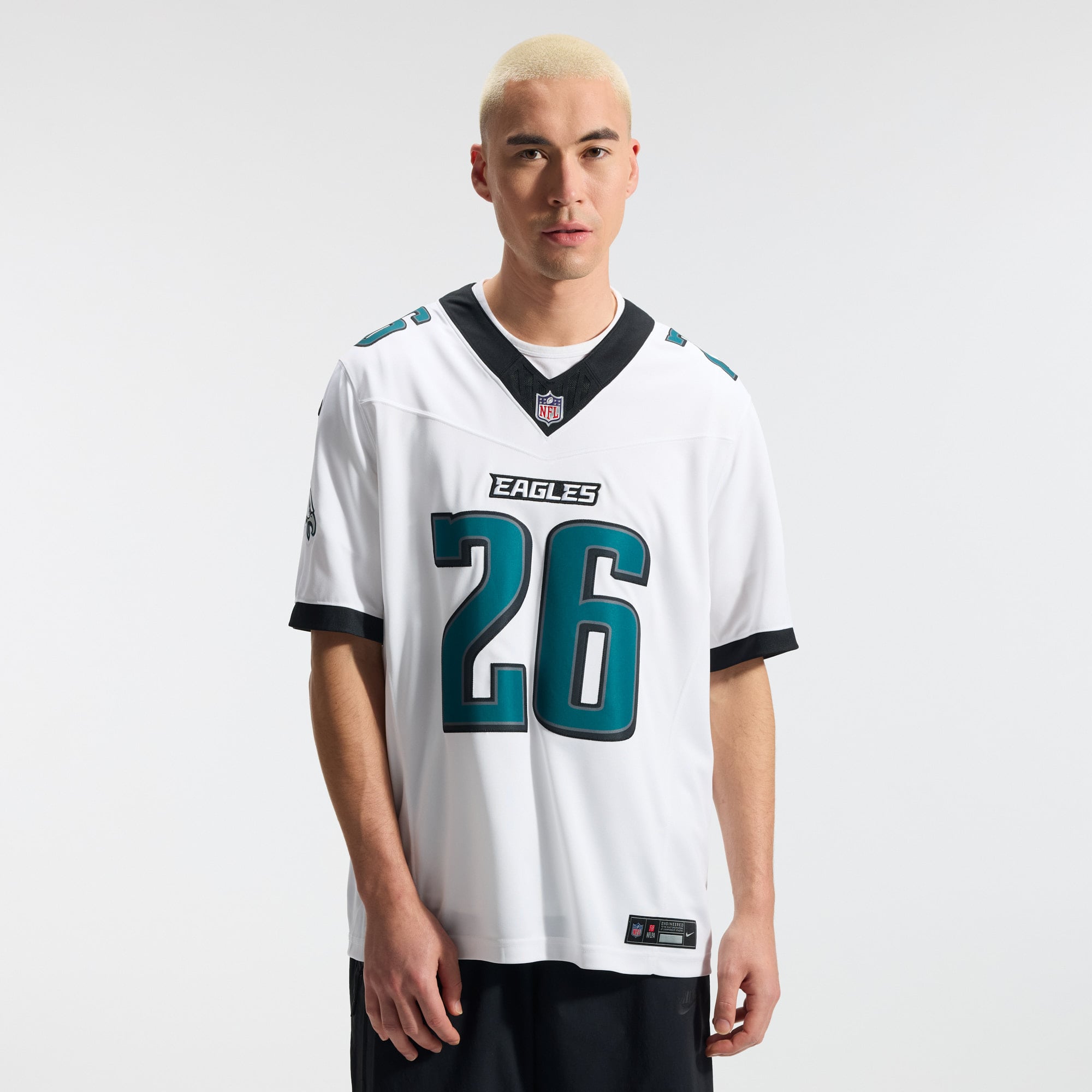 Saquon Barkley Philadelphia Eagles Team Vapor F.U.S.E. Stitched Limited Jersey - White - Image 4
