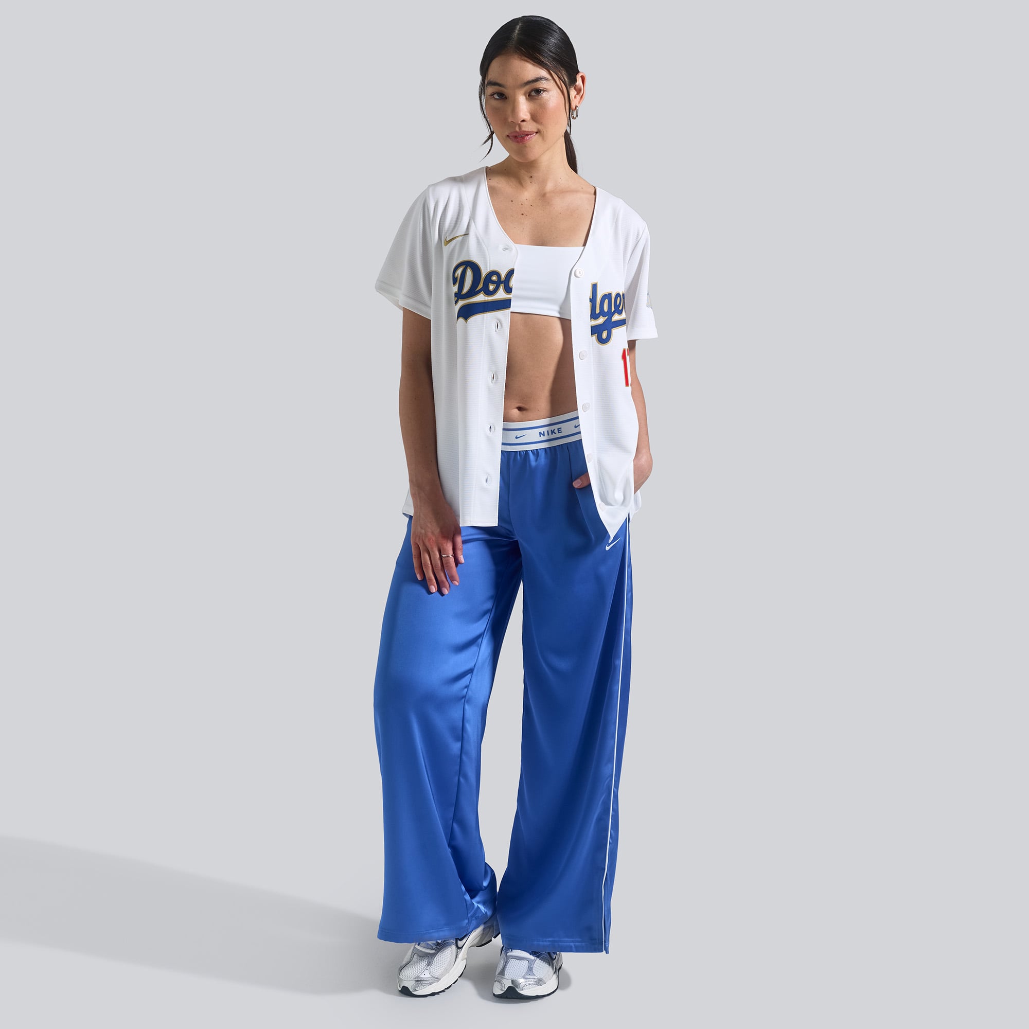 Shohei Ohtani Los Angeles Dodgers Women's 2026 Gold Collection Stadium Jersey - White - Image 4