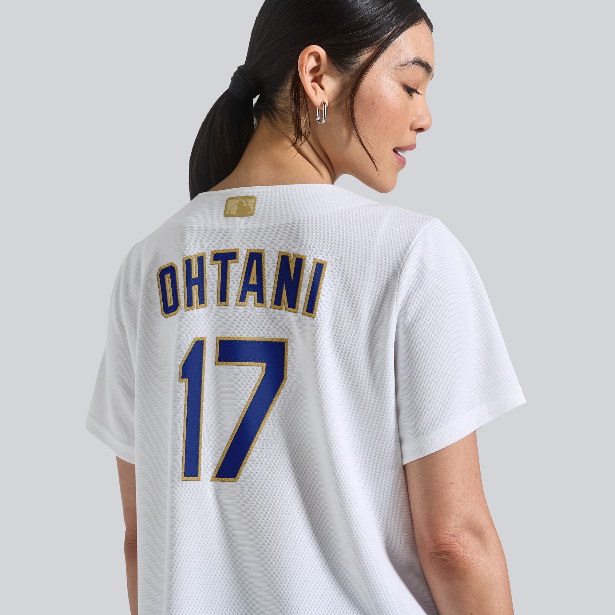 Shohei Ohtani Los Angeles Dodgers Women's 2026 Gold Collection Stadium Jersey - White - Image 3